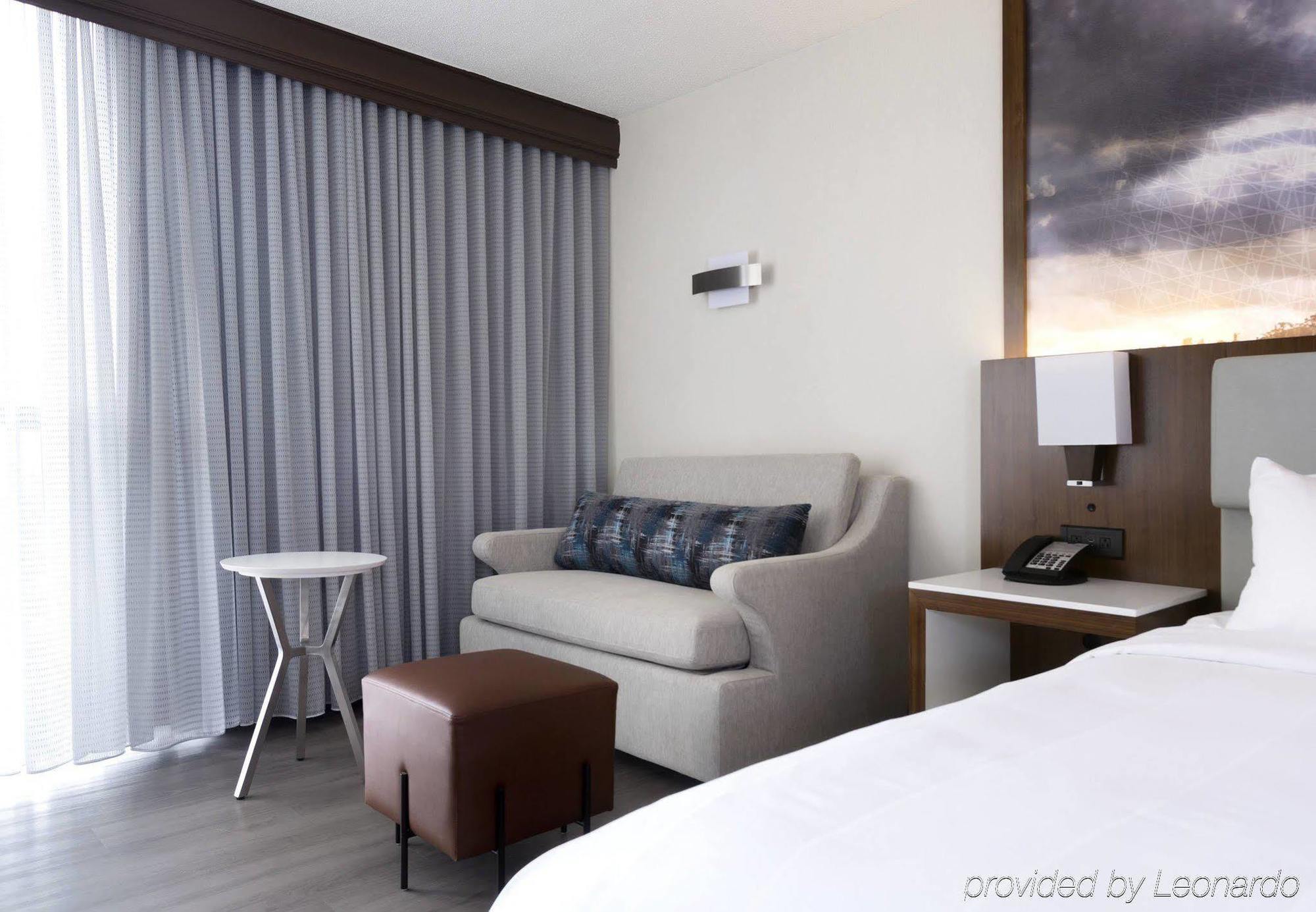 Greensboro-High Point Marriott Airport Bagian luar foto